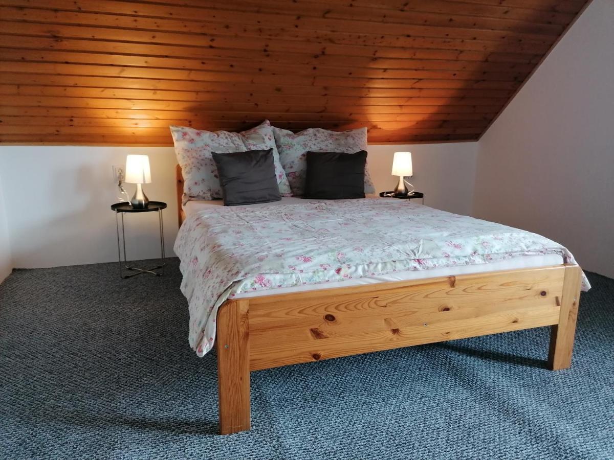 Villa Lili Apartments Balatonkeresztúr Dış mekan fotoğraf