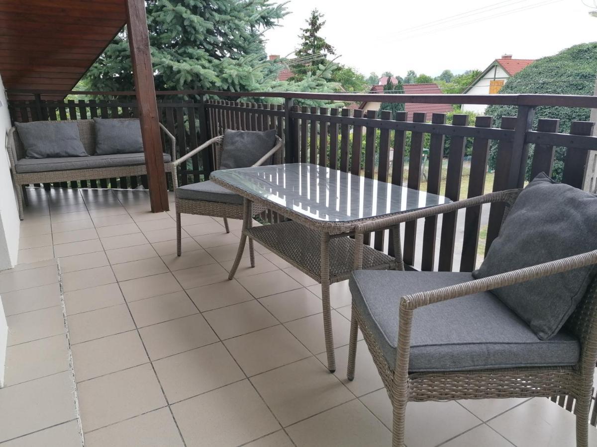 Villa Lili Apartments Balatonkeresztúr Dış mekan fotoğraf