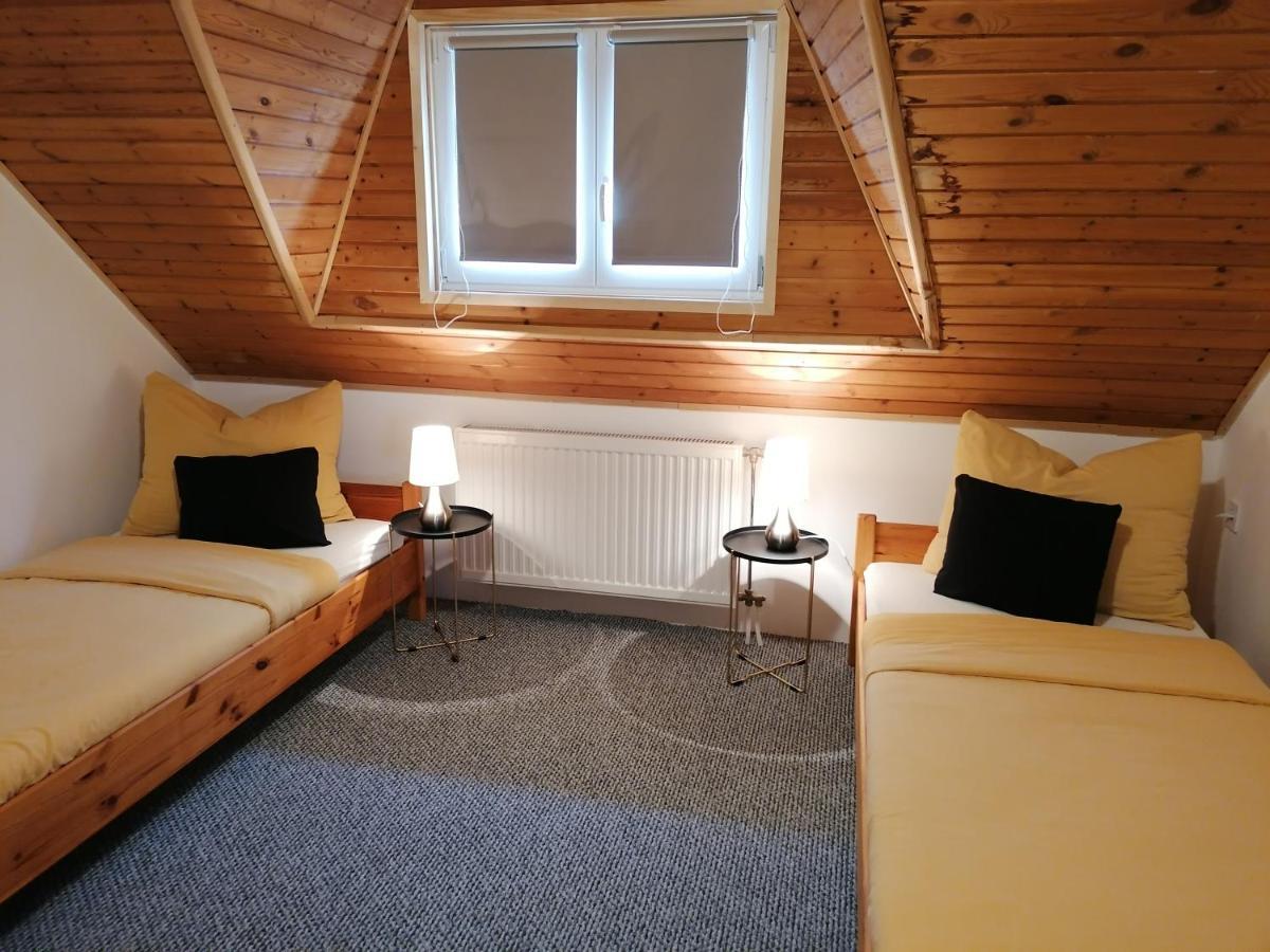 Villa Lili Apartments Balatonkeresztúr Dış mekan fotoğraf