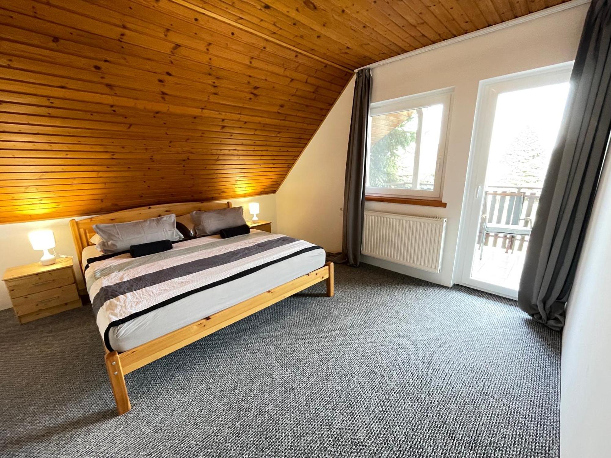 Villa Lili Apartments Balatonkeresztúr Dış mekan fotoğraf